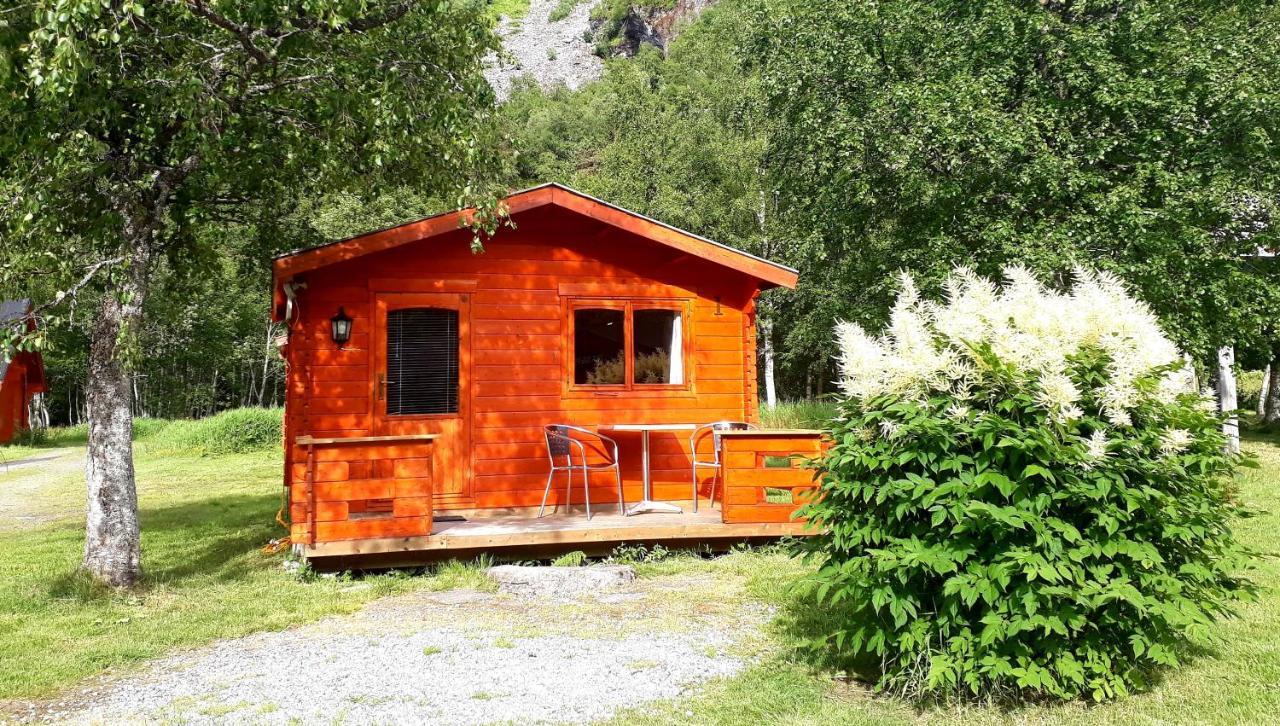 Dalen Gaard Camping Og Hytter ไกรังเงร์ ภายนอก รูปภาพ