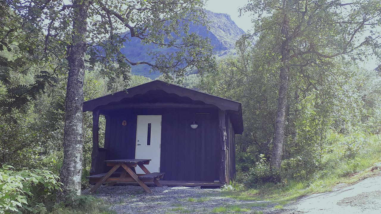 Dalen Gaard Camping Og Hytter ไกรังเงร์ ภายนอก รูปภาพ
